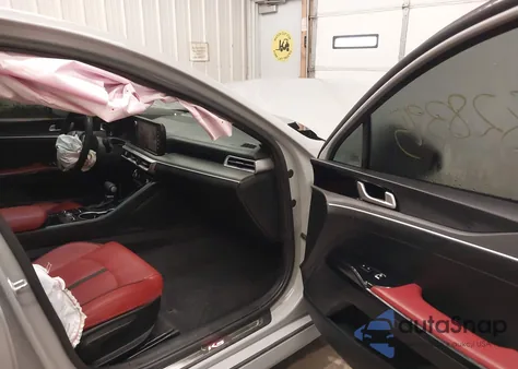 2022 Kia K5 Gt-Line z USA, uszkodzony, nr VIN 5XXG64J29NG122706